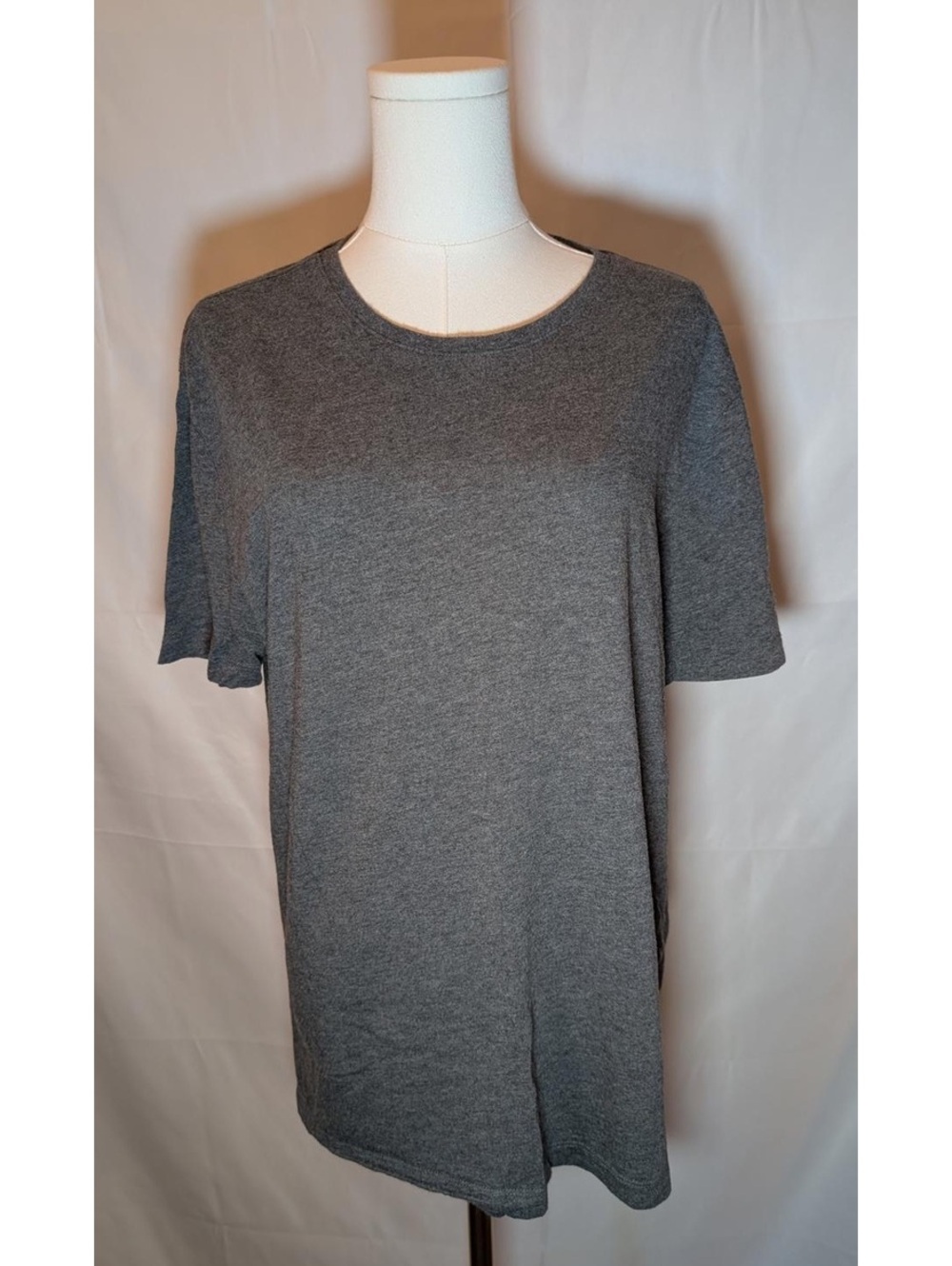 Banana Republic Gray Pima Performance Tee Shirt Women’s Size Large